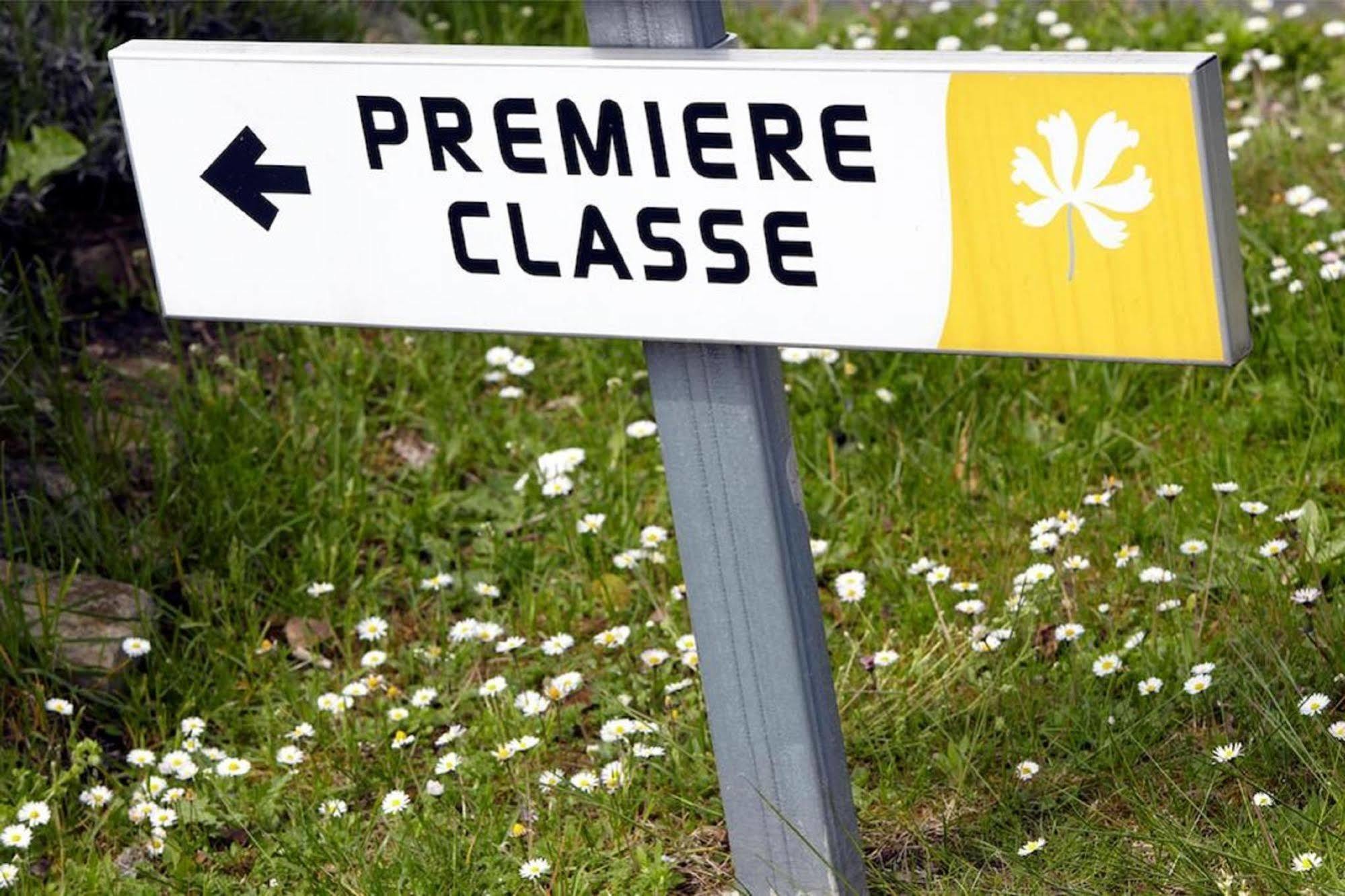 Premiere Classe Salon De Provence Bagian luar foto